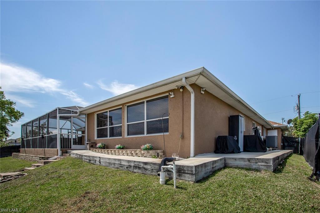 CAPE CORAL - Residential