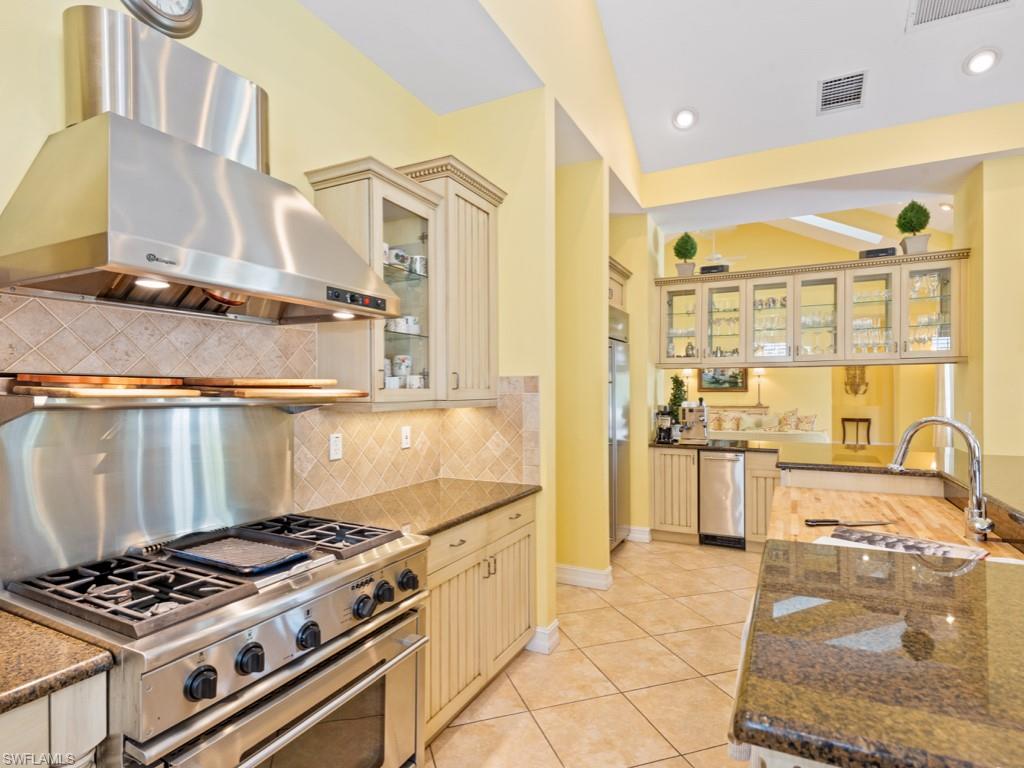 MOORINGS - Residential