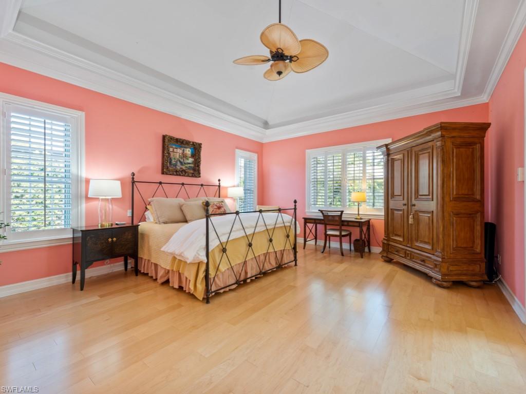 MOORINGS - Residential