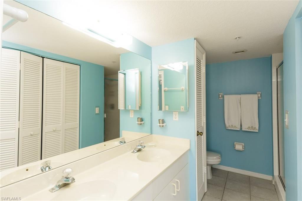 VICTORIA SHORES - Residential