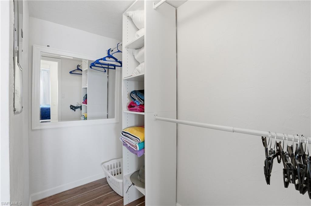 BAYSHORES - Residential Lease