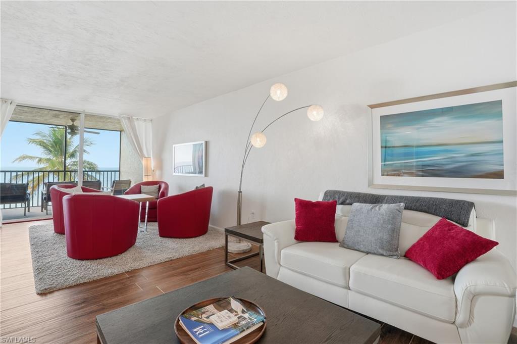 BAYSHORES - Residential Lease