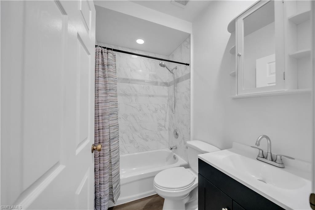 GULF HIDEAWAY - Residential