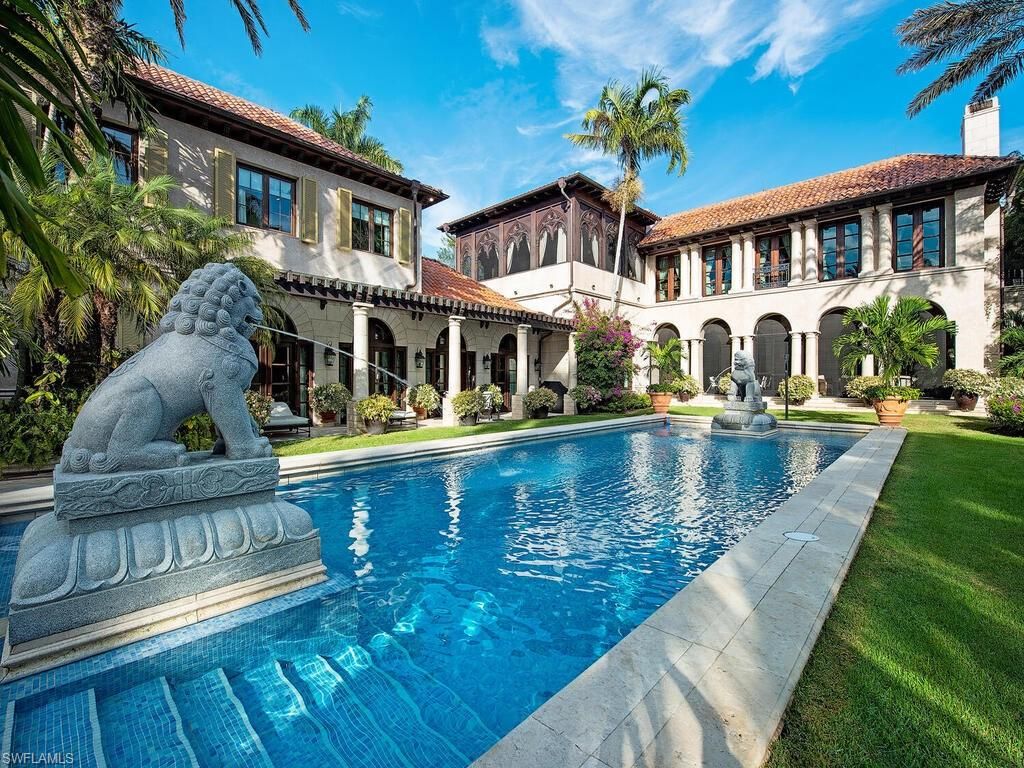 Photo of 3200 Green Dolphin LN, NAPLES, FL 34102 (MLS # 226010821)