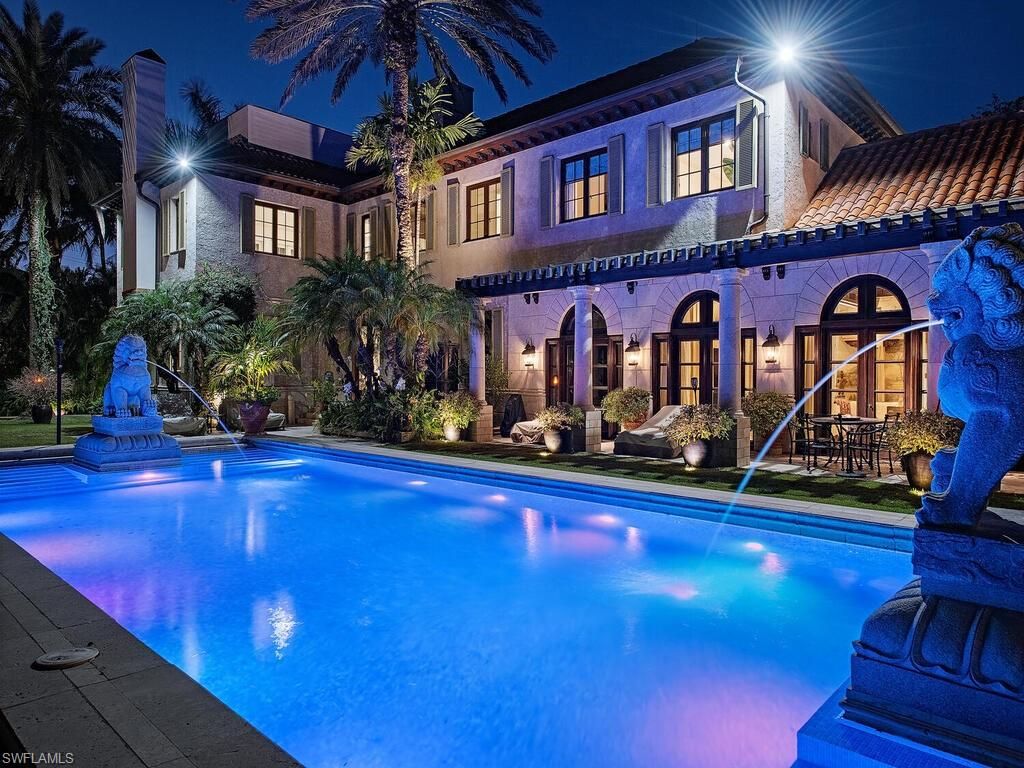 Photo of 3200 Green Dolphin LN, NAPLES, FL 34102 (MLS # 226010821)