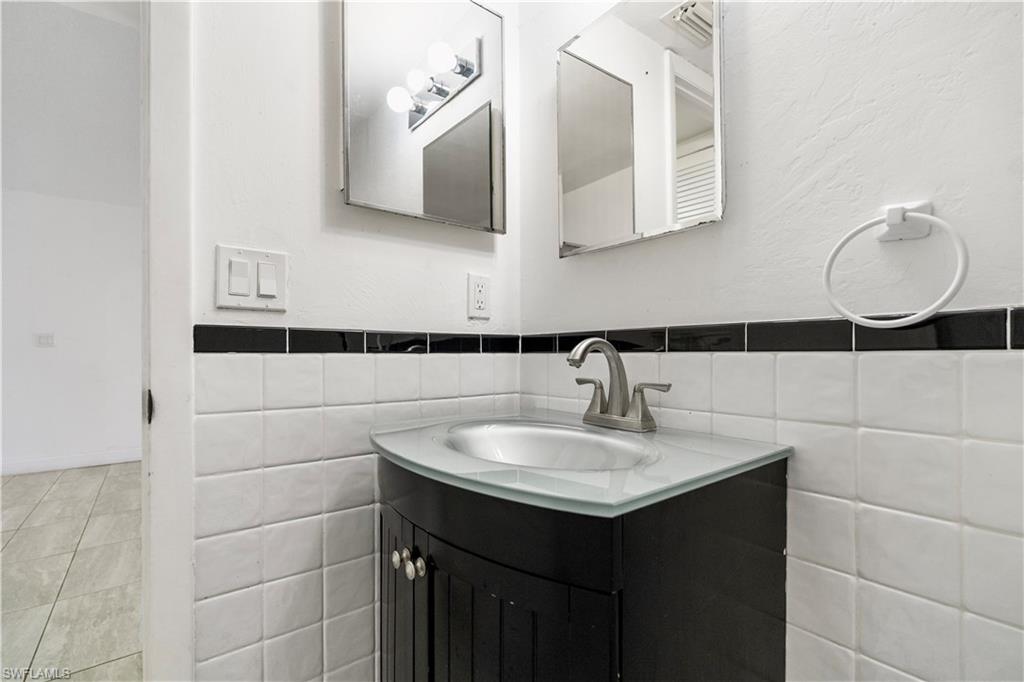 ROYAL HAWAIIAN CLUB - Residential