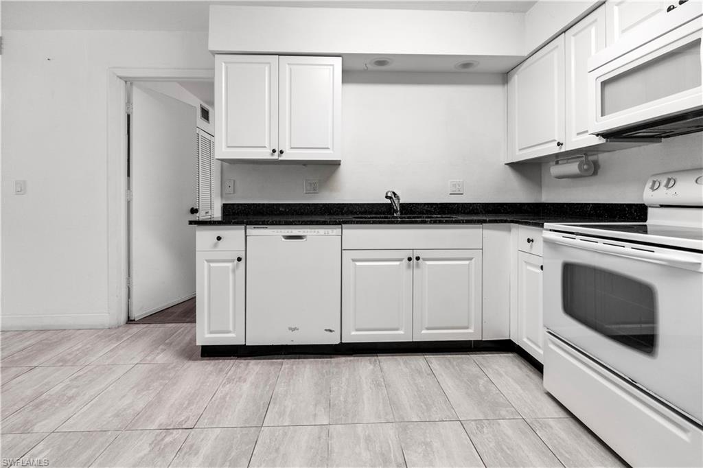 ROYAL HAWAIIAN CLUB - Residential