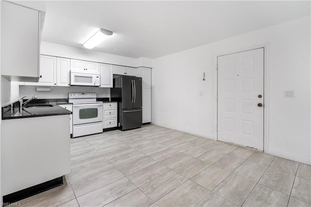 ROYAL HAWAIIAN CLUB - Residential