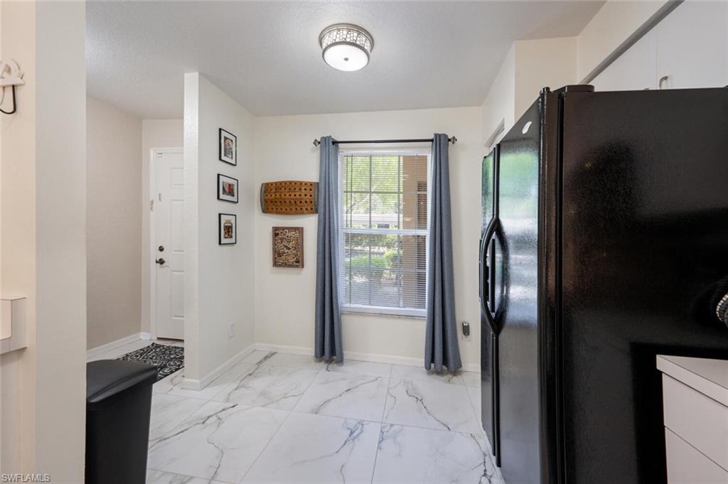 VICTORIA SHORES - Residential