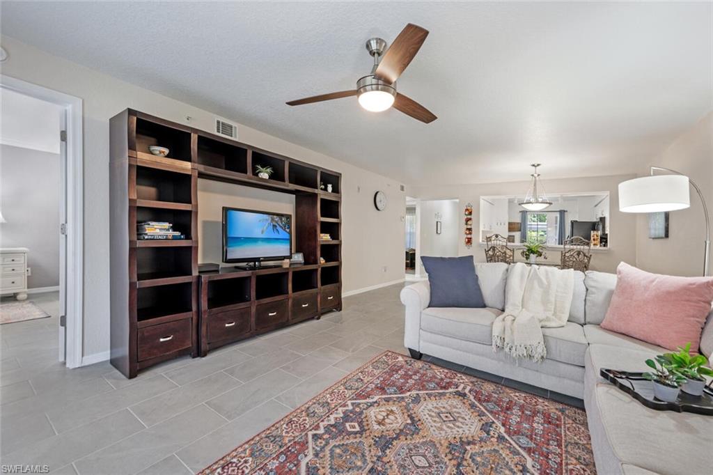 VICTORIA SHORES - Residential