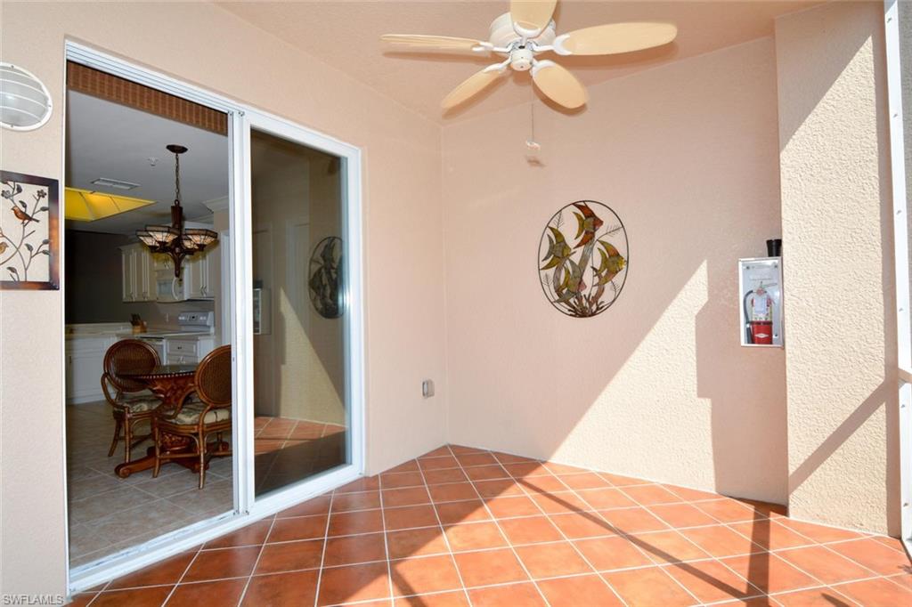 TWIN LAKES - Residential