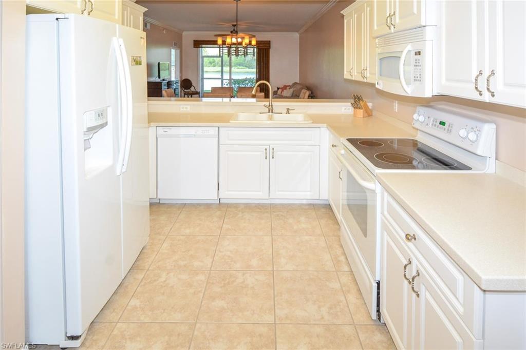 TWIN LAKES - Residential