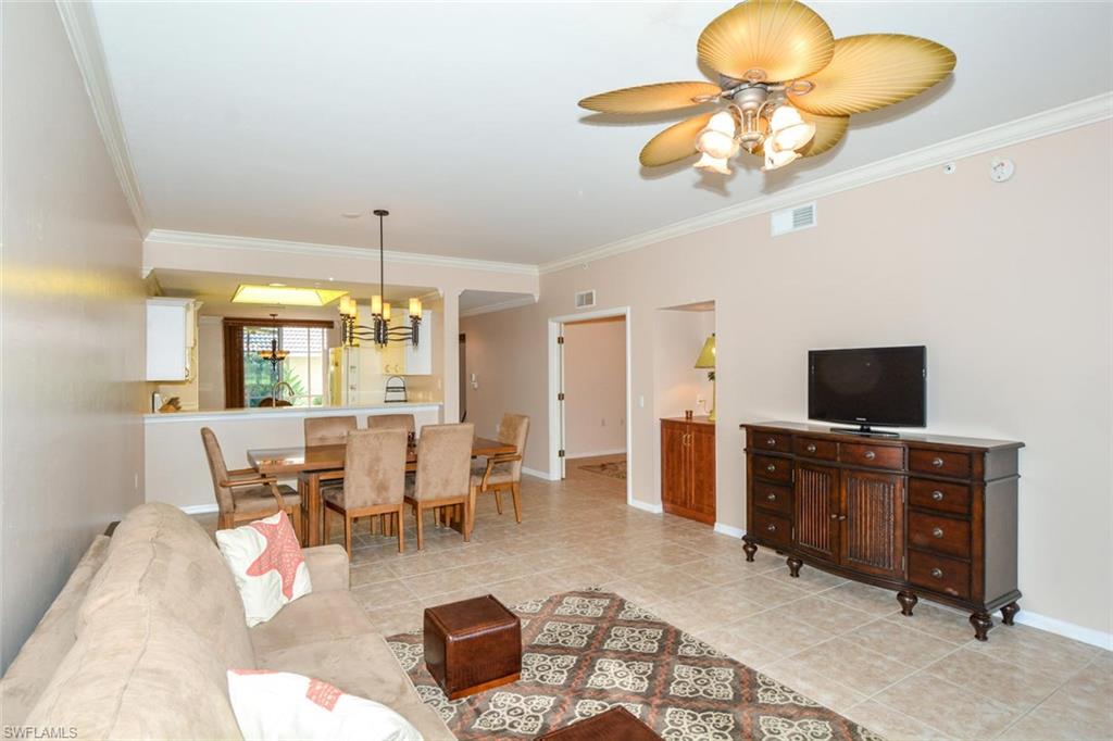 TWIN LAKES - Residential