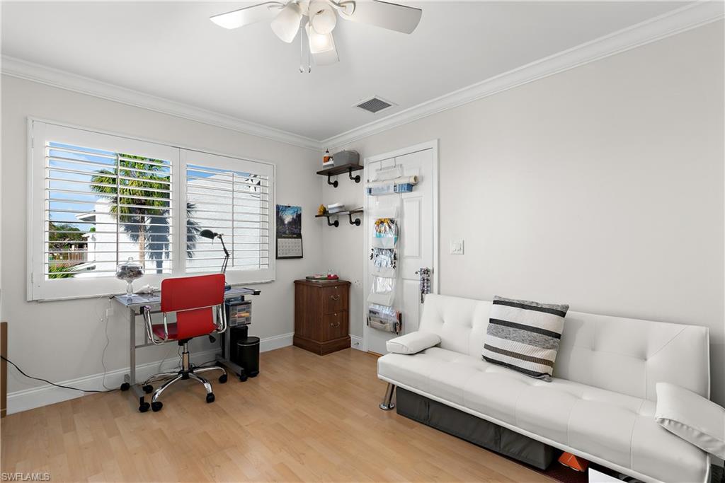 FOUR FOUNTAINS - Residential