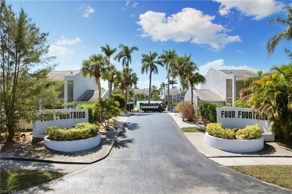 FOUR FOUNTAINS - Residential