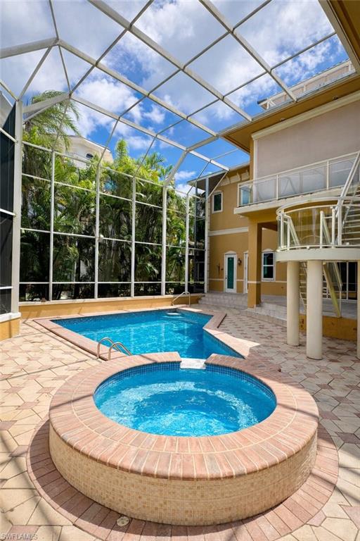 BAREFOOT BEACH - Residential