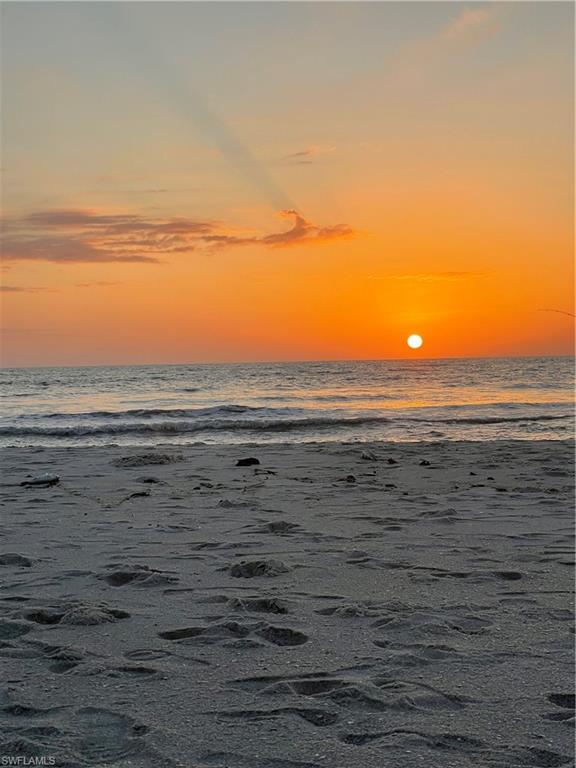 VANDERBILT TOWERS - Residential Lease