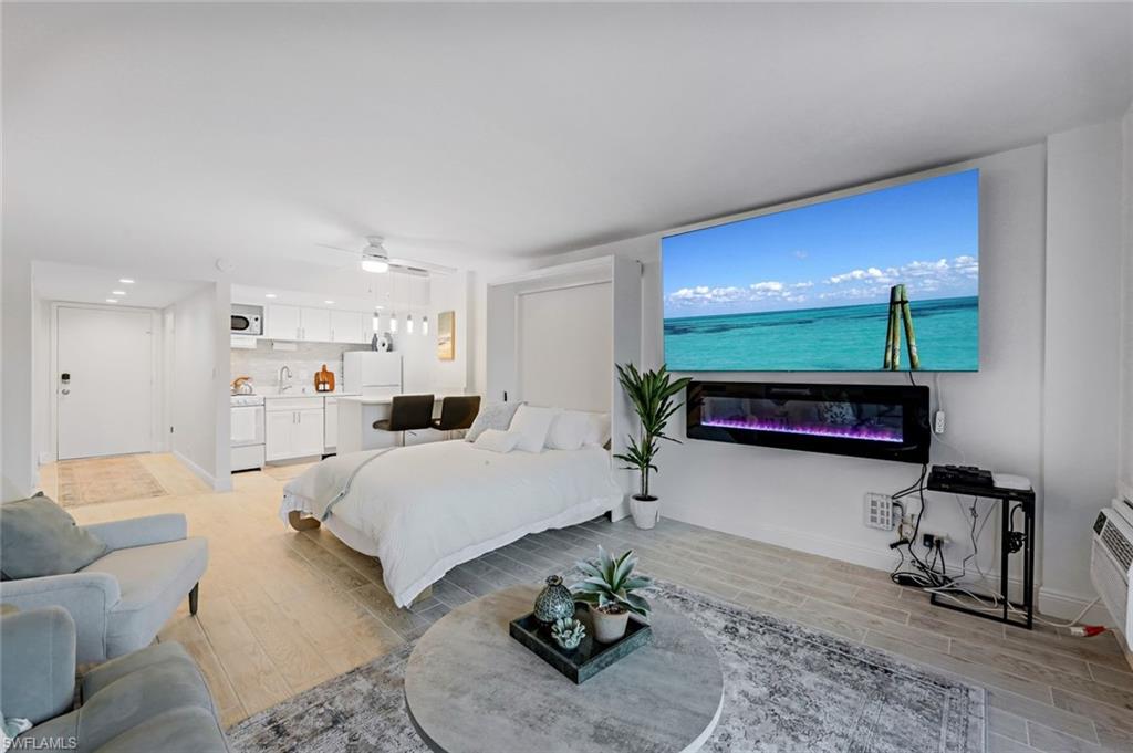 VANDERBILT TOWERS - Residential Lease