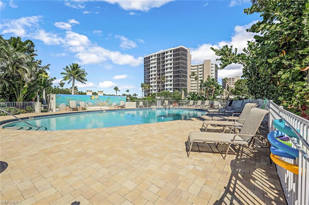 VANDERBILT TOWERS - Residential Lease