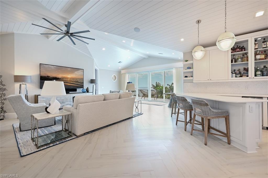 BAREFOOT BEACH - Residential