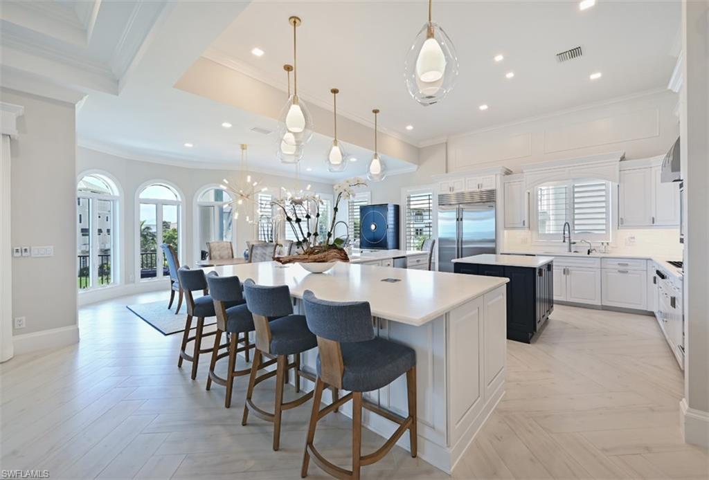 BAREFOOT BEACH - Residential