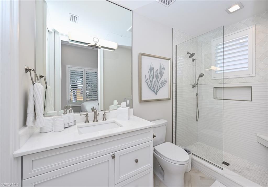 BAREFOOT BEACH - Residential