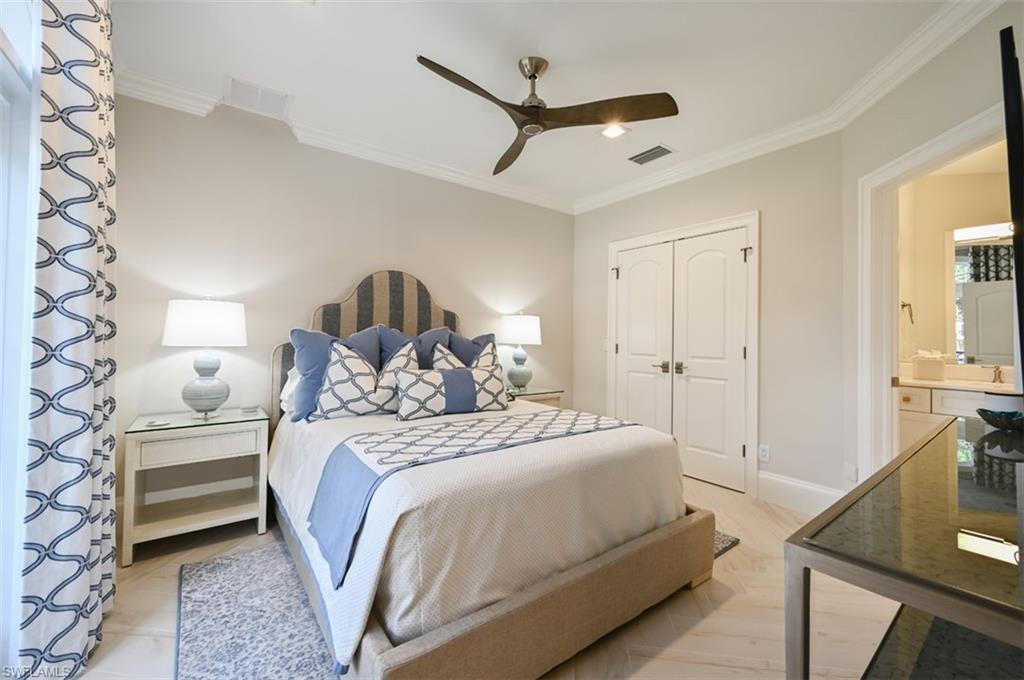 BAREFOOT BEACH - Residential