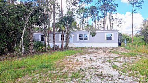 A home in CLEWISTON