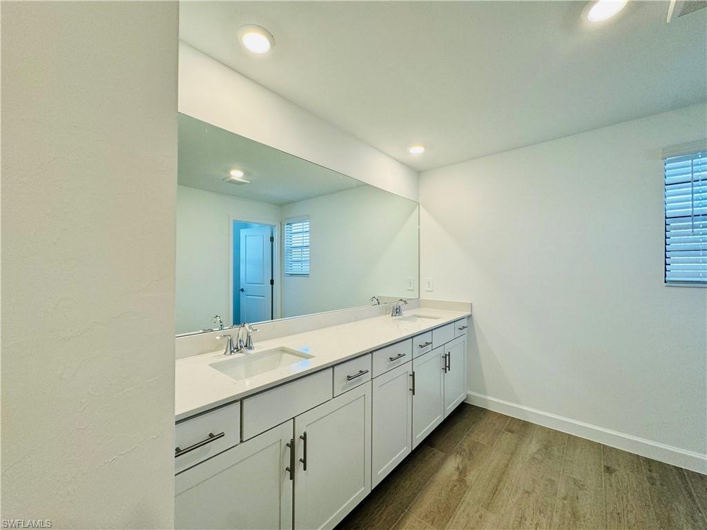 VERDANA VILLAGE - Residential Lease