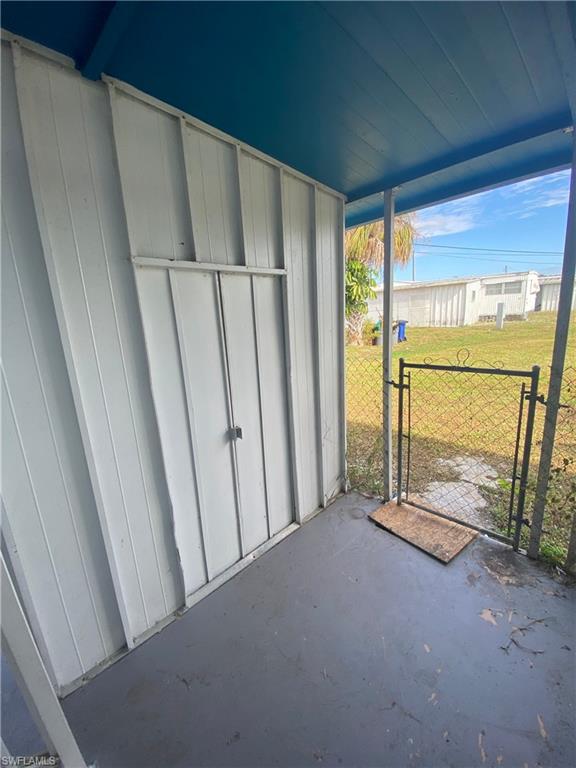 MOBILE MANOR - Residential Lease