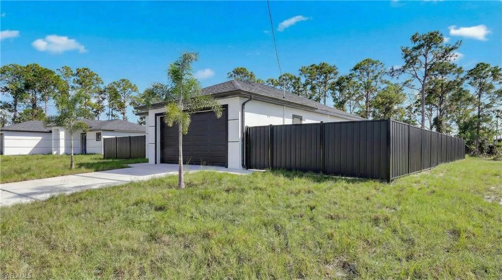 LEHIGH ACRES - Residential