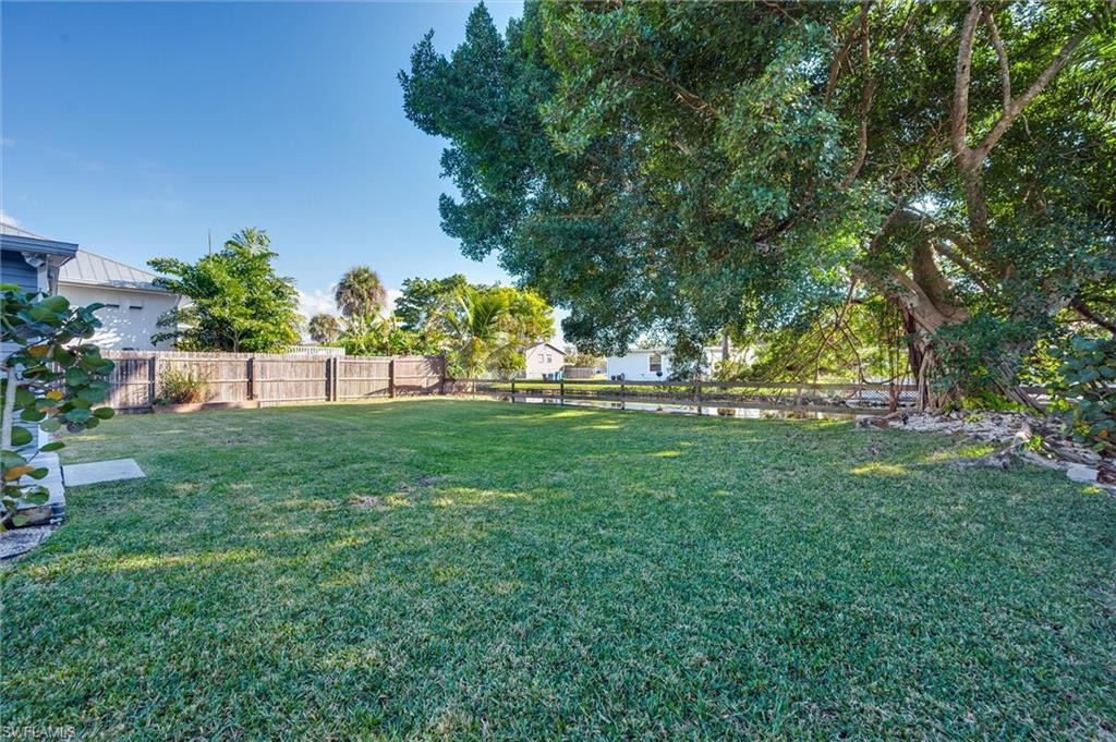 SUNSET HOMES - Residential