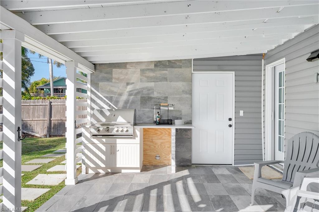 SUNSET HOMES - Residential