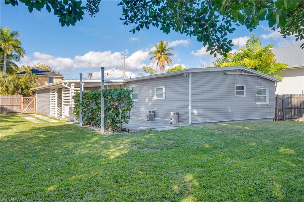 SUNSET HOMES - Residential