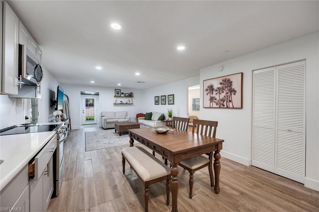 SUNSET HOMES - Residential