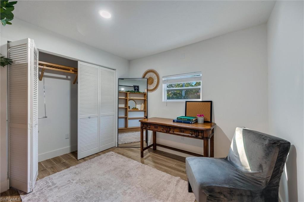 SUNSET HOMES - Residential