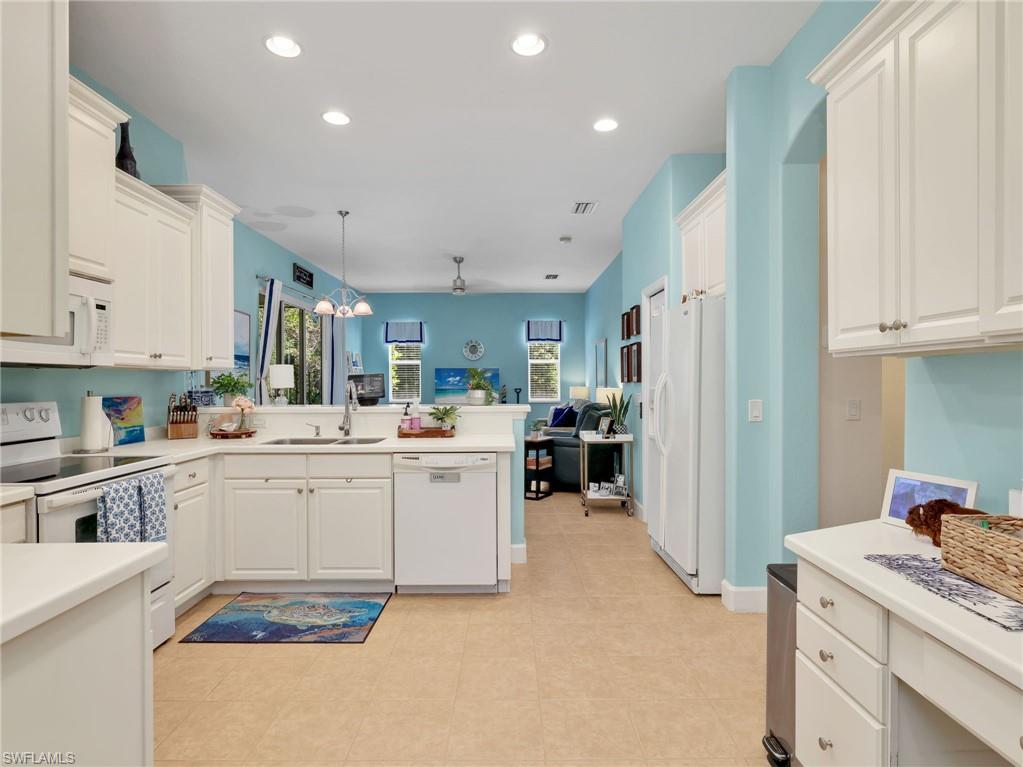 BELLA TERRA - Residential Lease