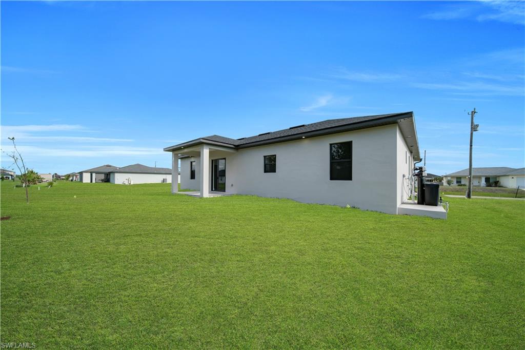 CAPE CORAL - Residential