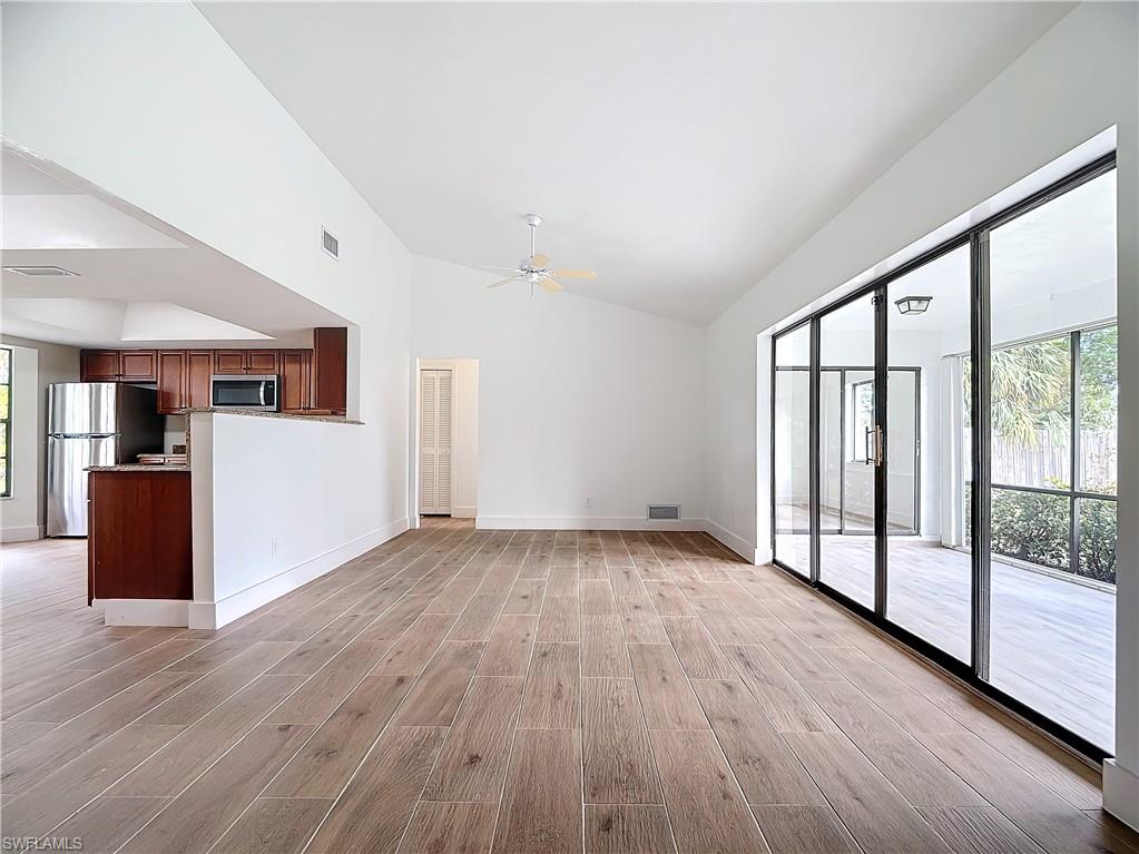 WILLOUGHBY ACRES - Residential Lease