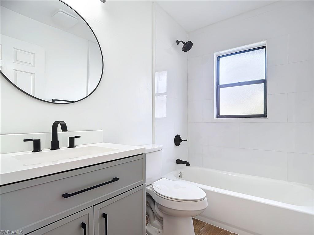 WILLOUGHBY ACRES - Residential Lease