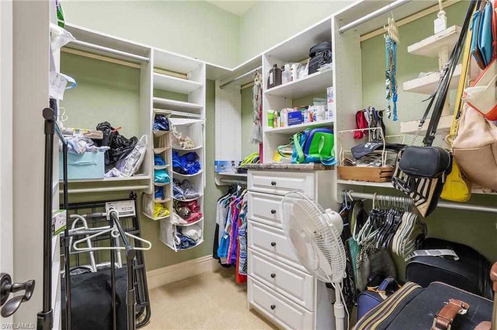 RIVER POINT - Residential