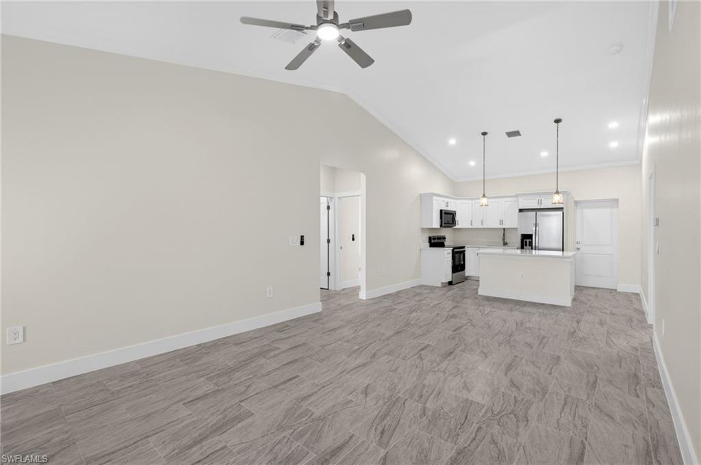 PINE MANOR - Residential