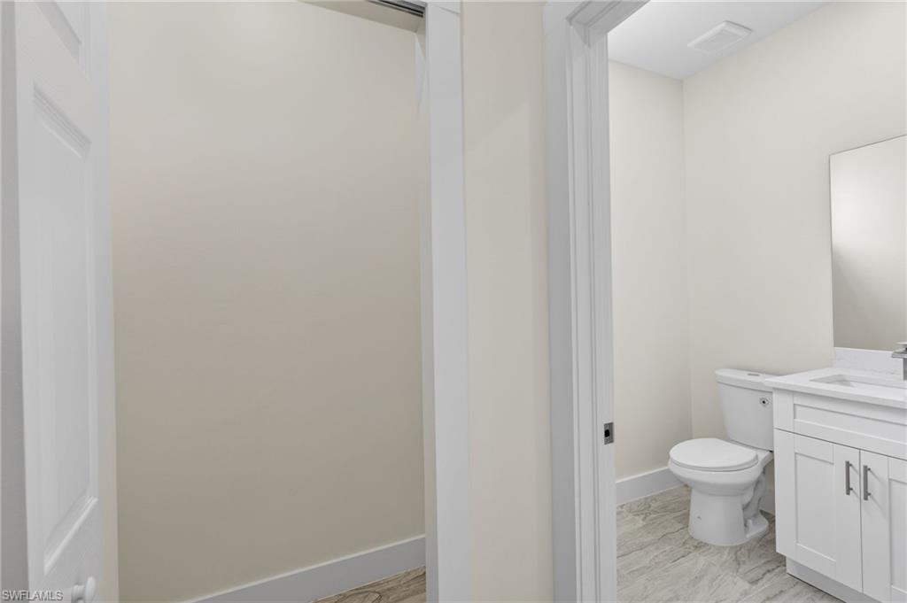 PINE MANOR - Residential