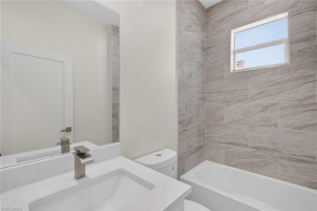 PINE MANOR - Residential