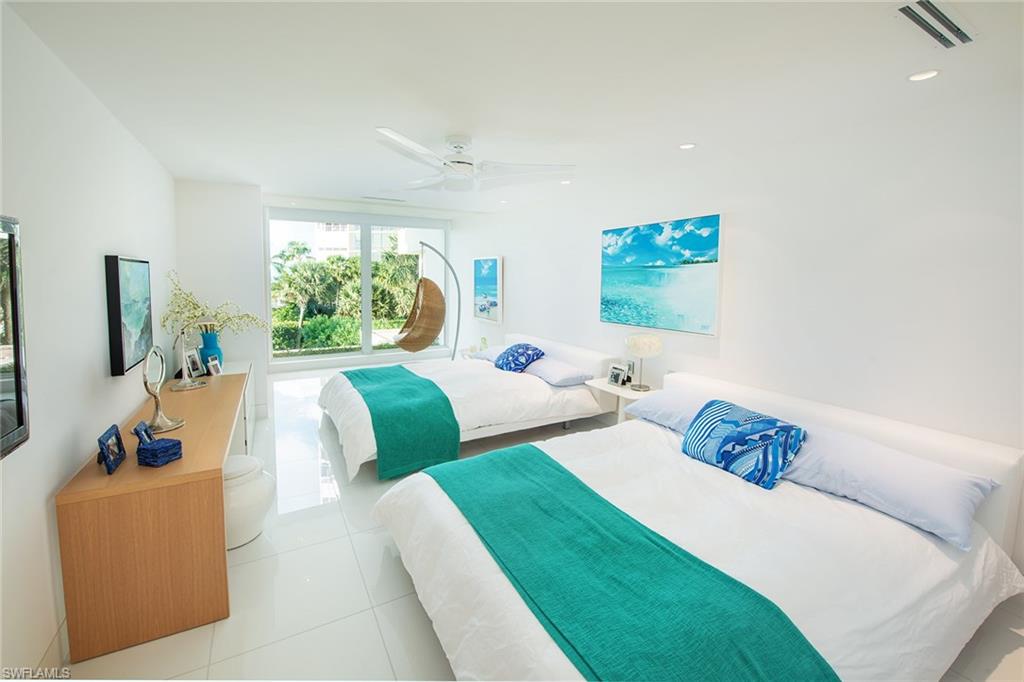 PARK PLAZA - Residential