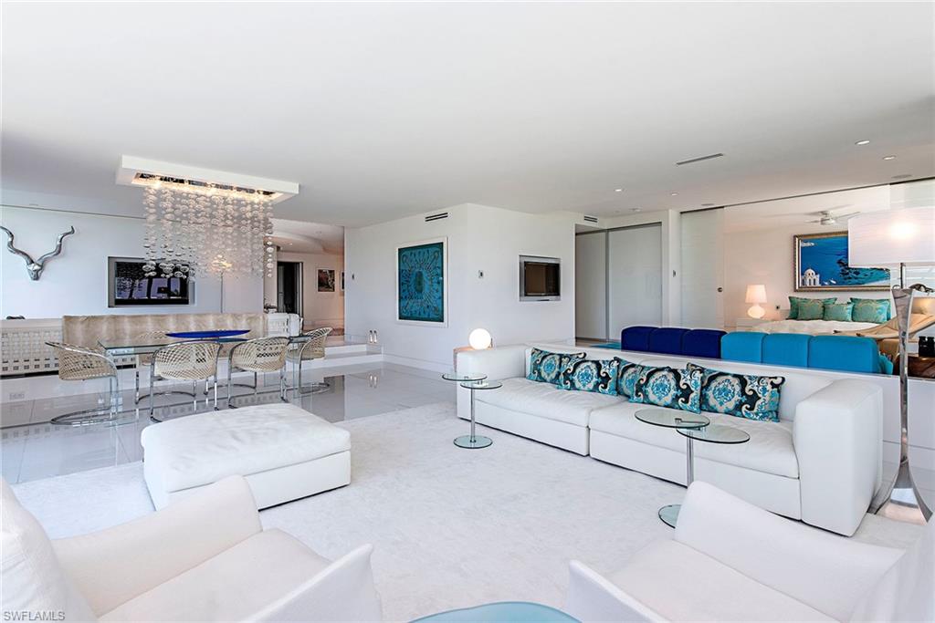 PARK PLAZA - Residential