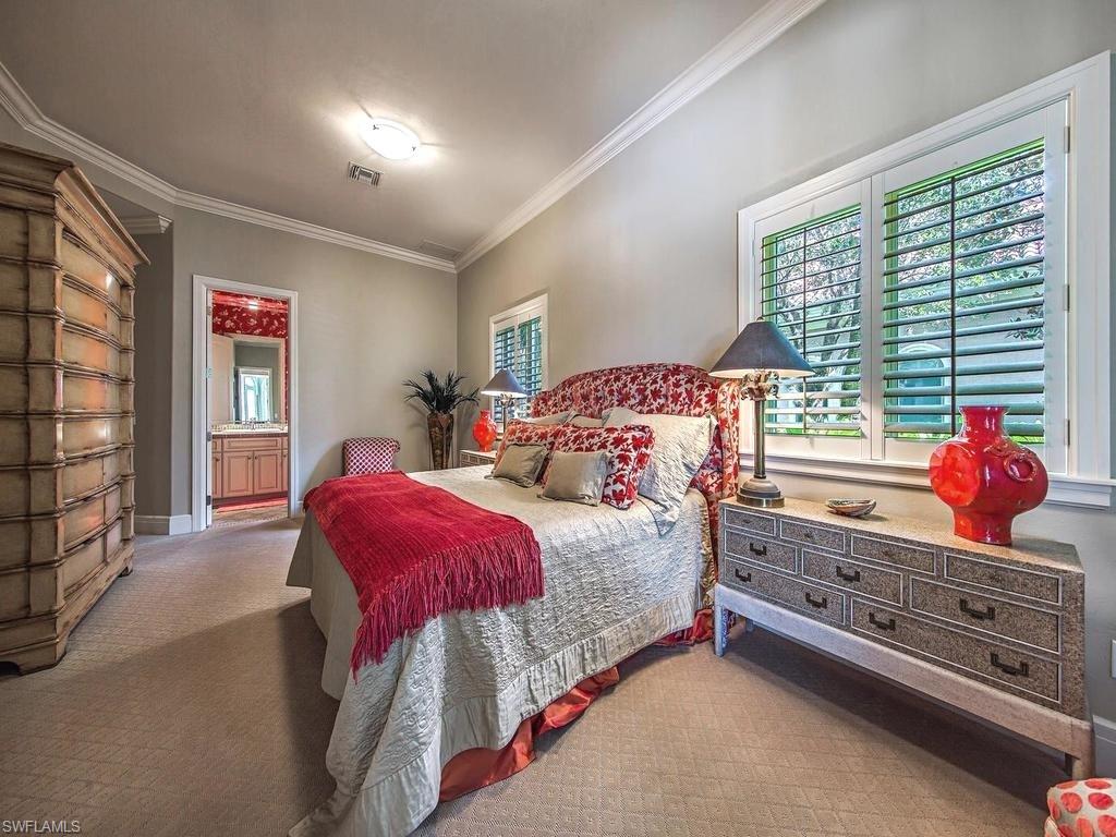 ESCADA AT TIBURON - Residential