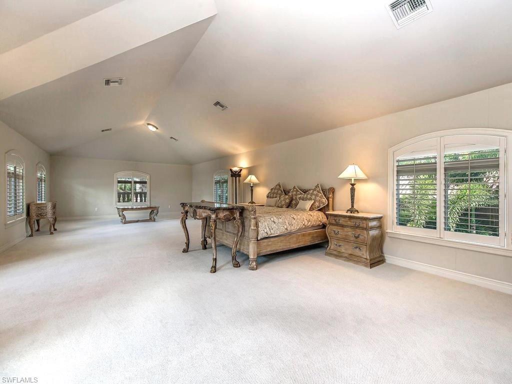 ESCADA AT TIBURON - Residential