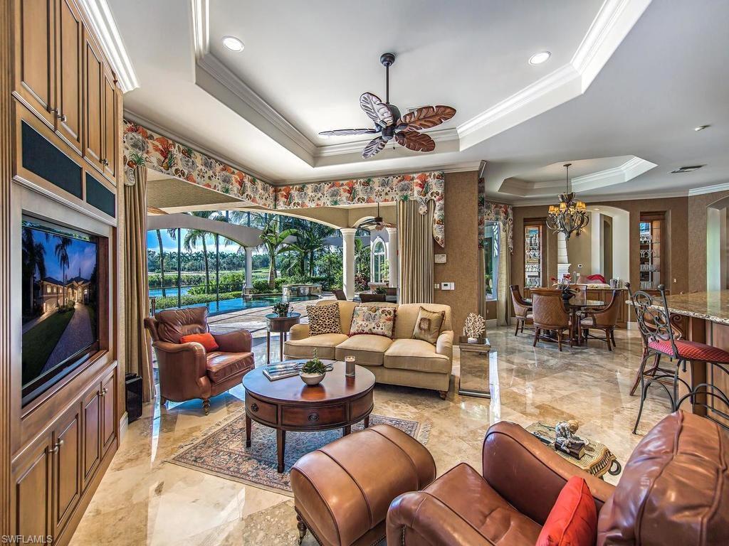 ESCADA AT TIBURON - Residential