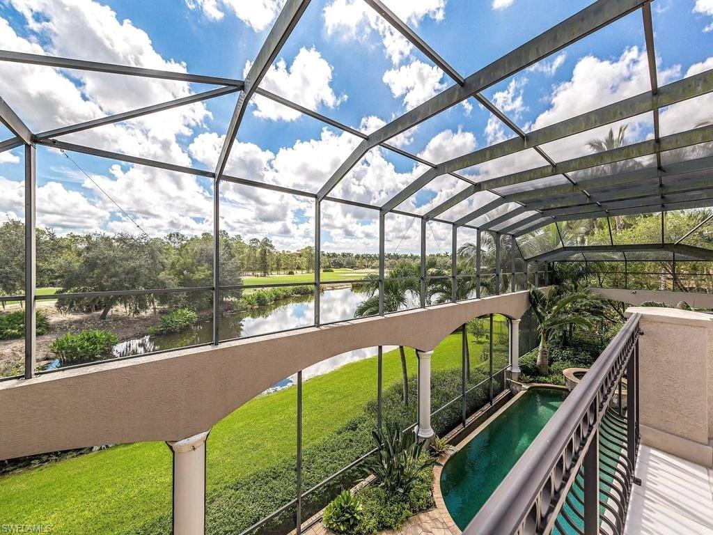 ESCADA AT TIBURON - Residential